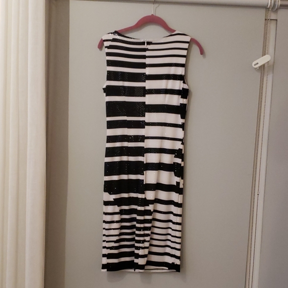 Frank Lyman Dress - Picture 3 of 3